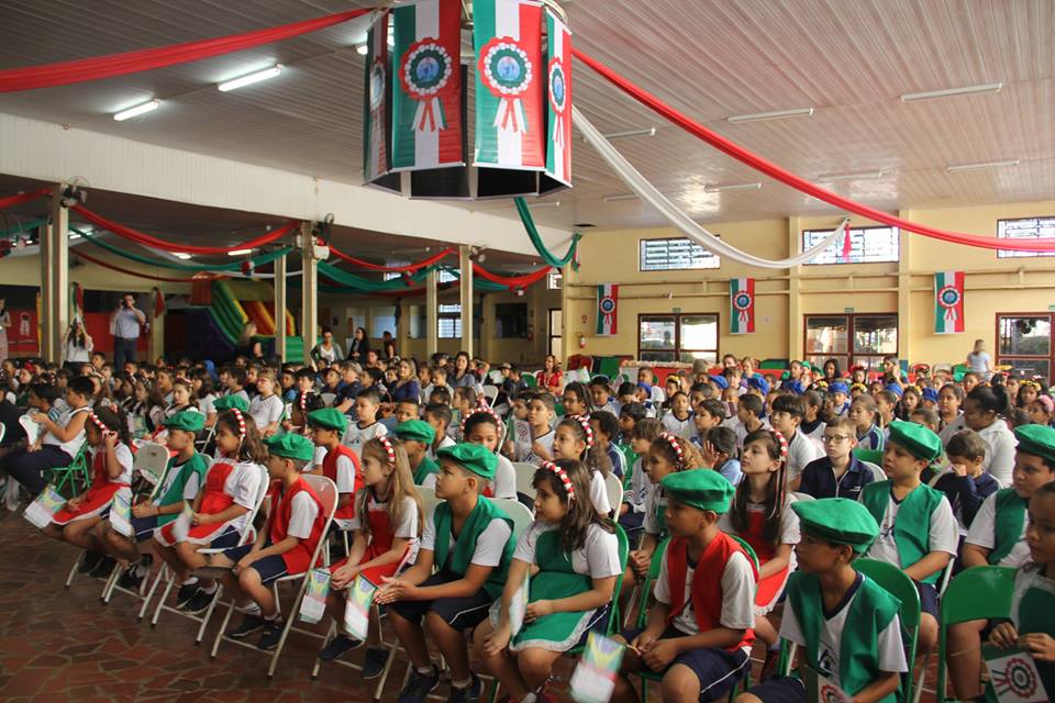 Semana italiana leva a tradição em seis escolas municipais