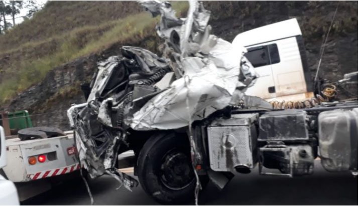 Caminhoneiro de Cordeirópolis sofre acidente fatal em MG