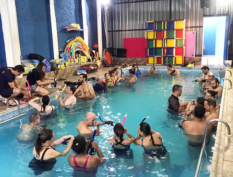 Centro de Lazer inicia as aulas de mergulho em Cordeirópolis