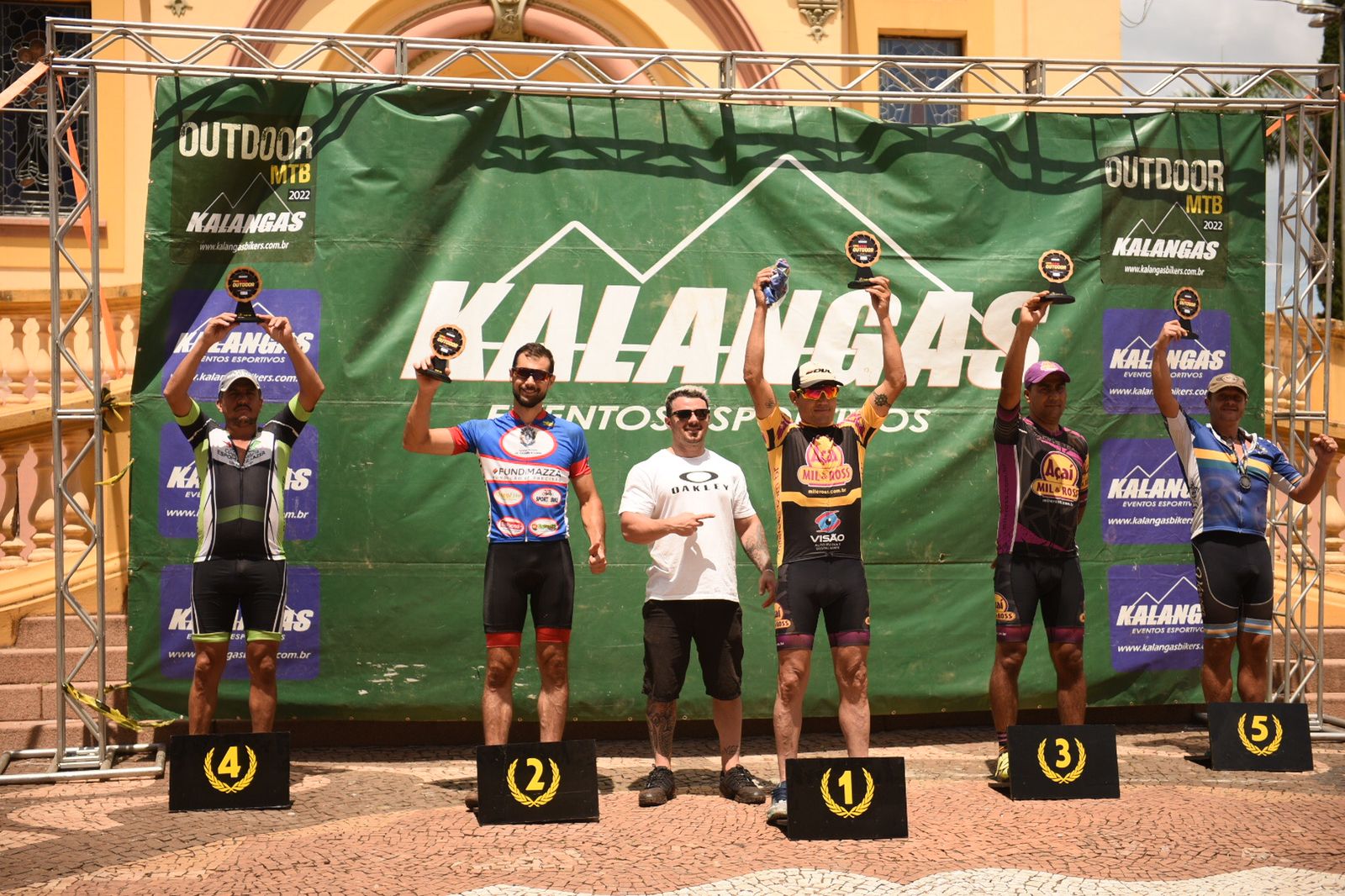 Equipe de ciclismo de Cordeirópolis volta a competir e traz premiações