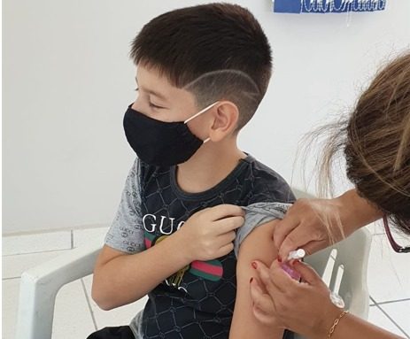 Mais de 60% das crianças já tomaram a primeira dose contra covid em Cordeirópolis