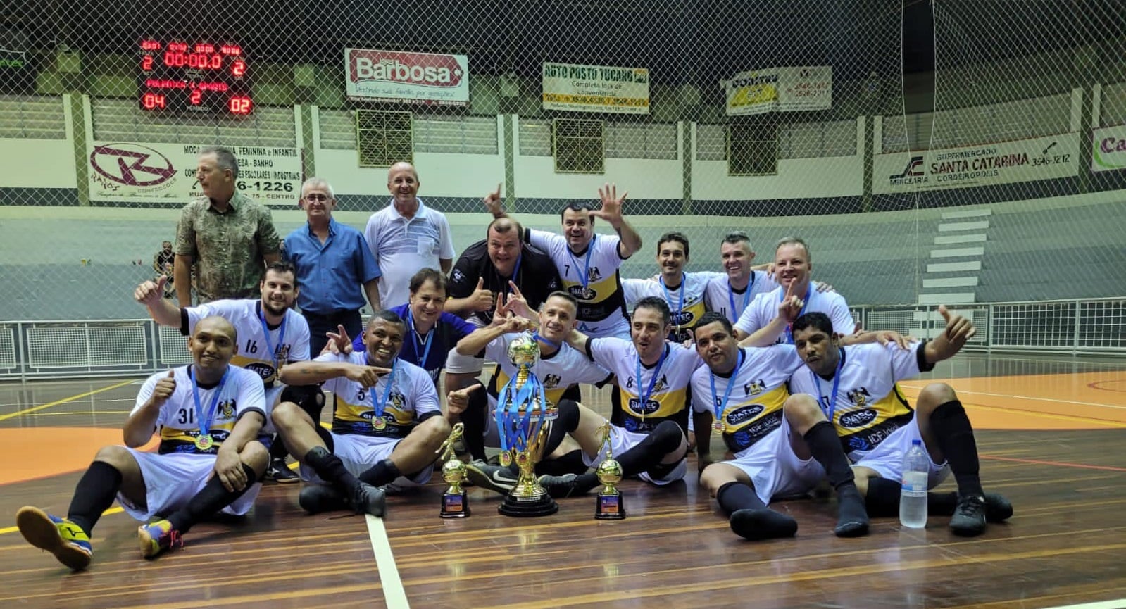 Polêmica F.C 4.0 é campeão do Campeonato de Futsal Master 2022