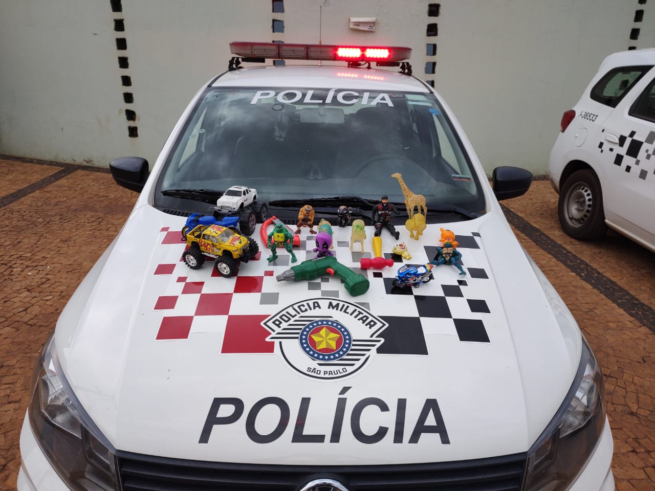 PM de Cordeirópolis faz ação solidária com arrecadação de brinquedos