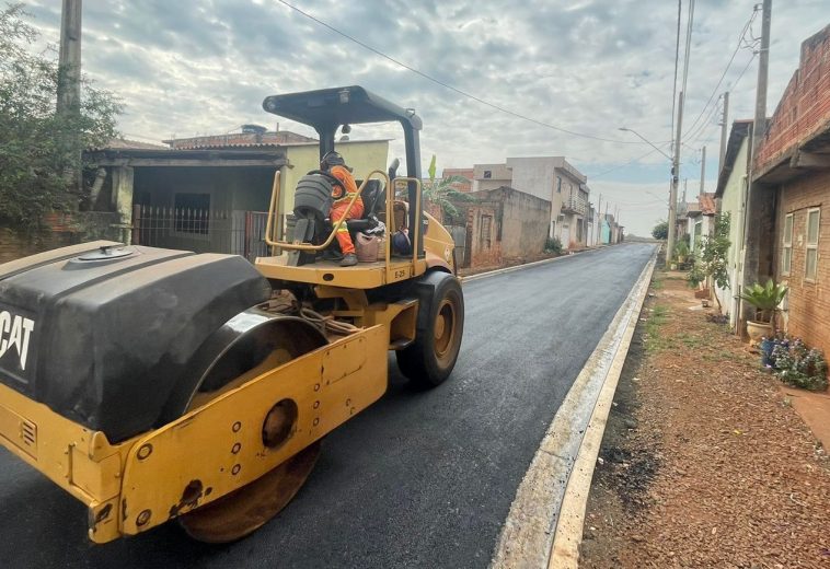 Transformação: Bairro do Engenho Velho recebe pavimentação asfáltica