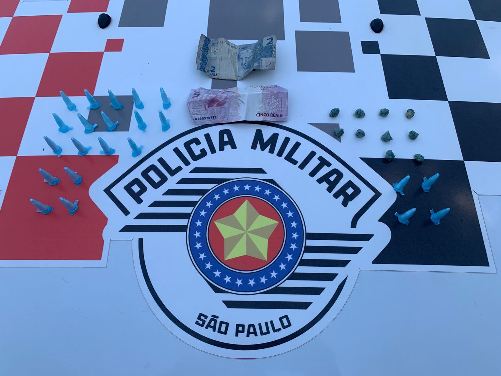 Homem é preso por tráfico de drogas em viela do bairro Parque Industrial, em Santa Gertrudes